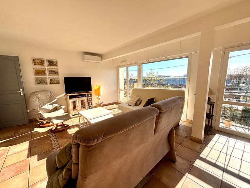 Appartement - 65 m² - 3 pièces