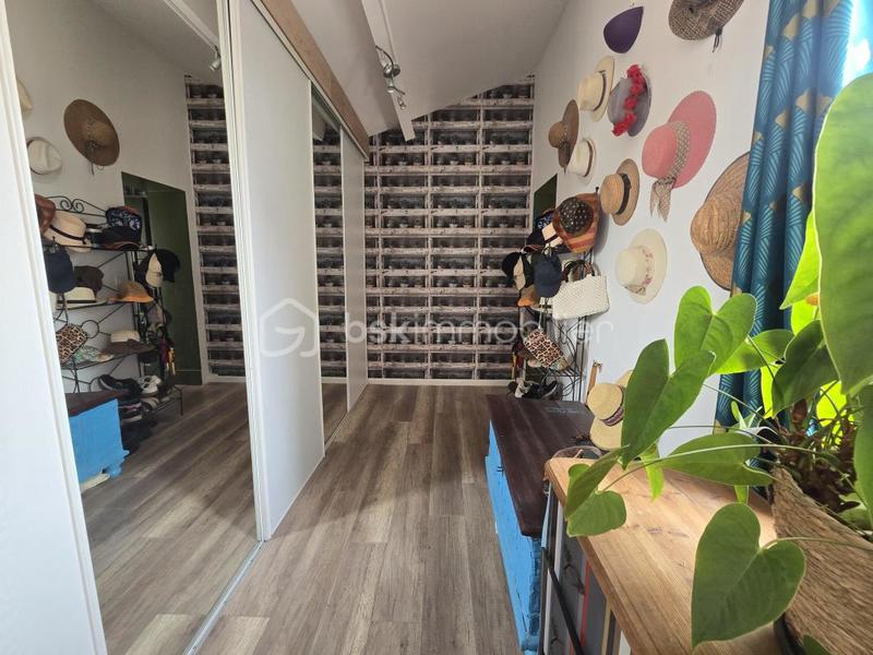 Maison - 200 m² - 6 pièces