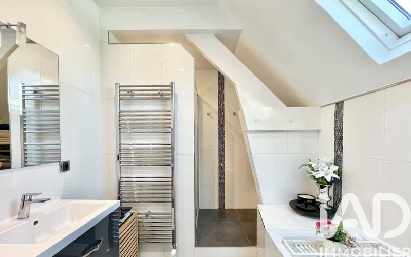 Maison - 175 m² - 7 pièces