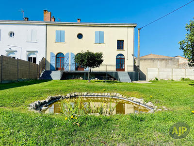 Maison bourgeoise - 212 m² - 6 pièces