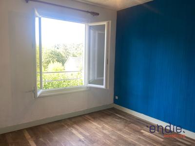 Maison - 80 m² - 5 pièces