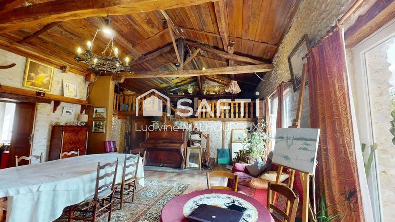 Maison - 221 m² - 6 pièces