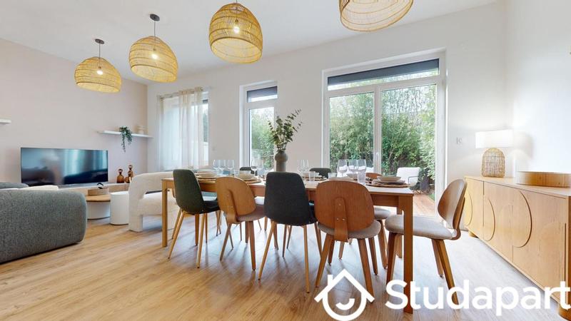 Chambre - 11 m² - 1 pièce