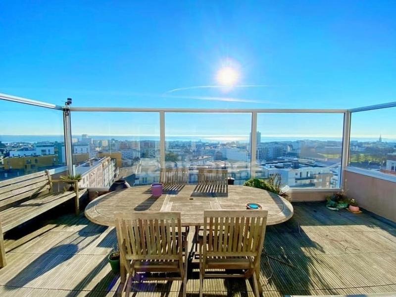 Appartement - 159 m² - 8 pièces