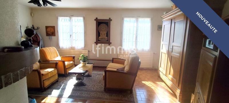 Maison - 99 m² - 6 pièces