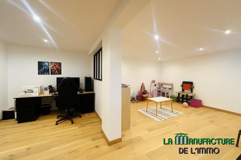 Maison - 145 m² - 5 pièces