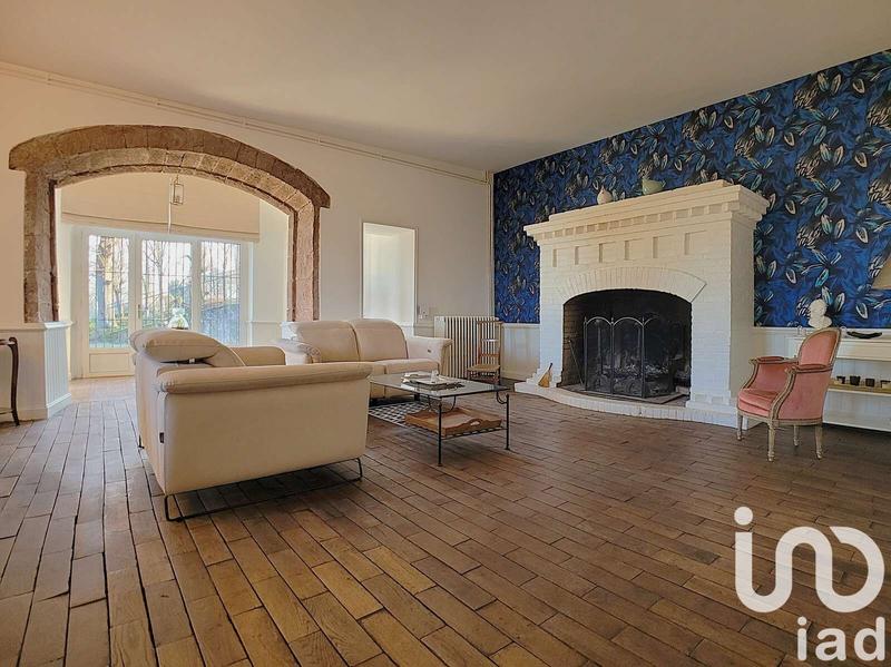 Maison - 318 m² - 11 pièces