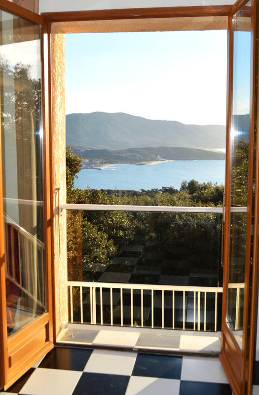 Villa - 211 m² - 8 pièces