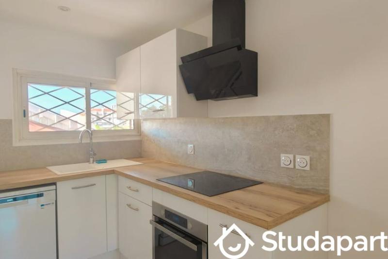 Studio - 46 m² - 3 pièces