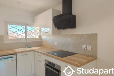 Studio - 46 m² - 3 pièces