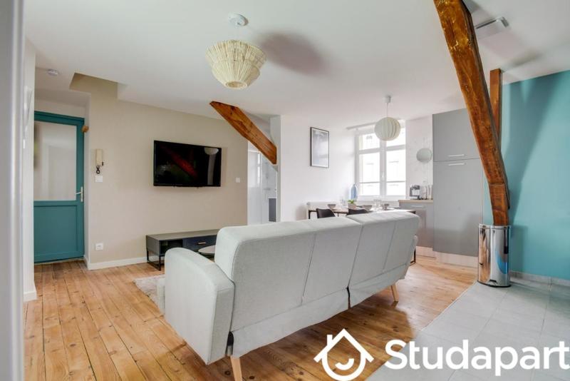 Chambre - 10 m² - 1 pièce