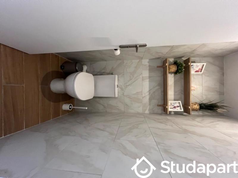 Chambre - 11 m² - 1 pièce