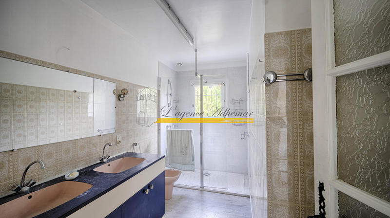 Villa - 141 m² - 6 pièces