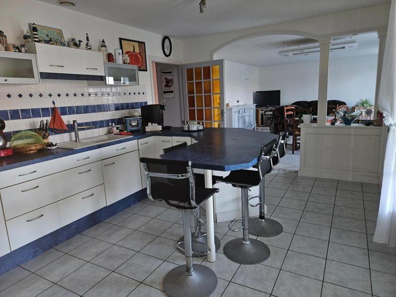 Maison - 167 m² - 7 pièces