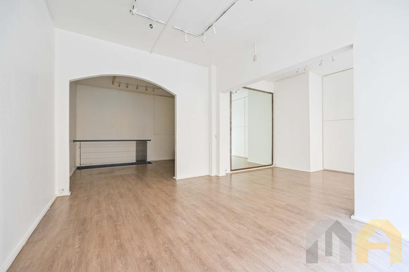 Local commercial - 93 m²