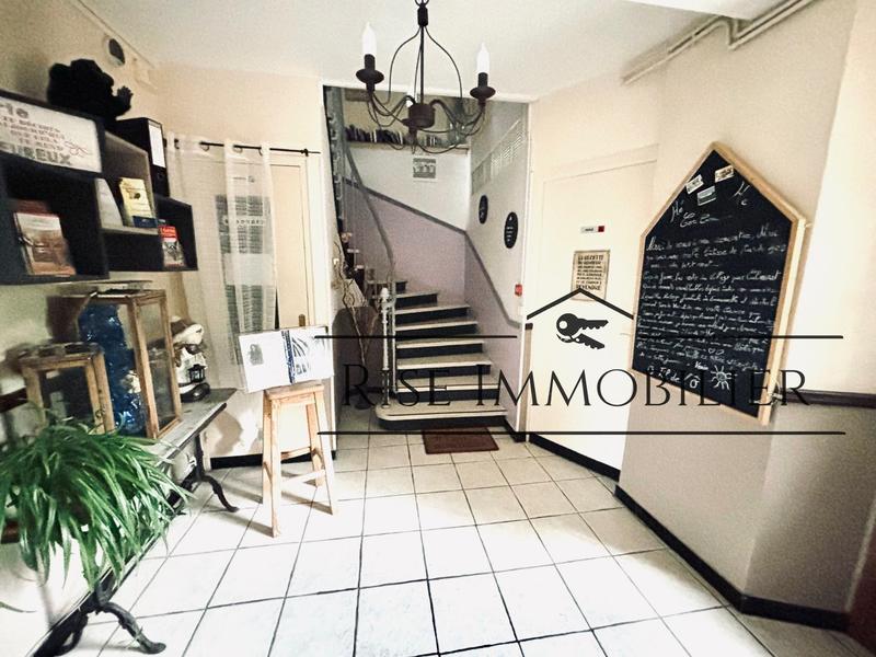 Propriété - 380 m² - 15 pièces