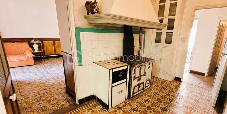 Immeuble - 230 m² - 9 pièces