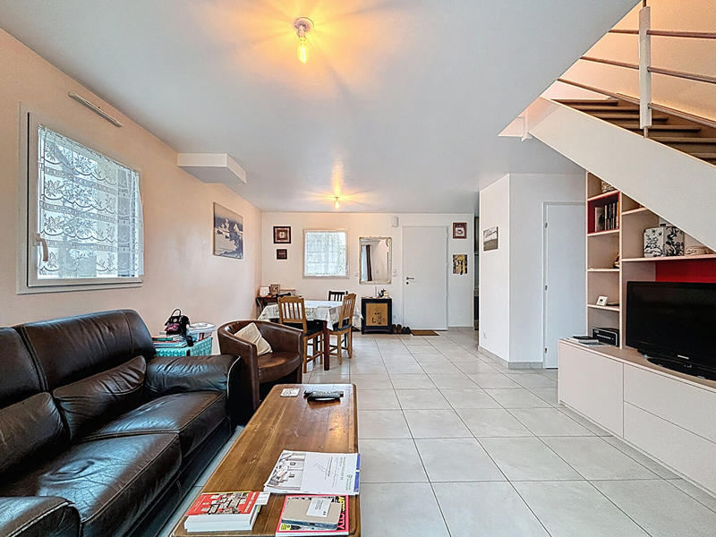 Maison - 93 m² - 4 pièces