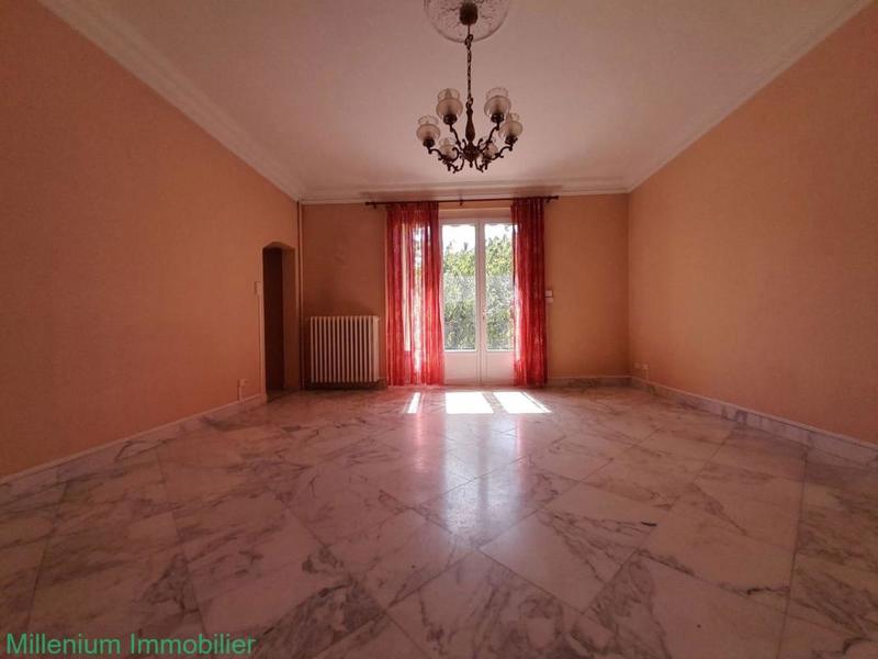 Appartement - 80 m² - 3 pièces