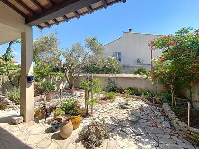 Maison - 185 m² - 6 pièces