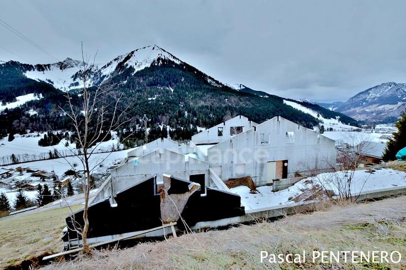 Terrain constructible - 1 000 m²