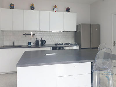 Maison - 152 m² - 6 pièces