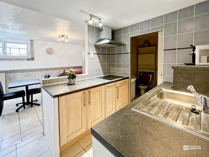 Maison - 200 m² - 9 pièces