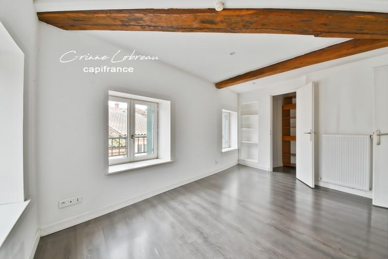 Appartement ancien - 97 m² - 3 pièces