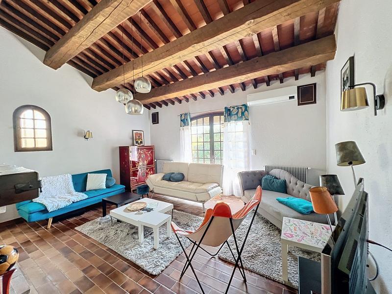 Maison - 168 m² - 8 pièces