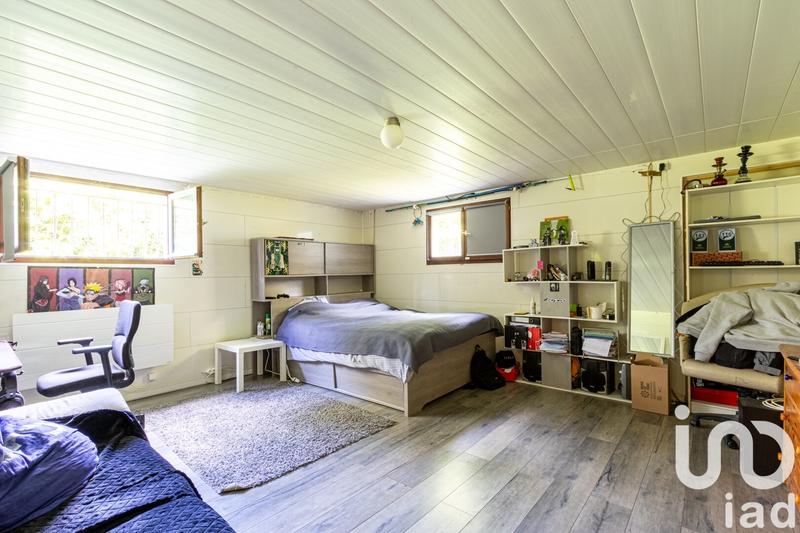 Maison - 216 m² - 8 pièces