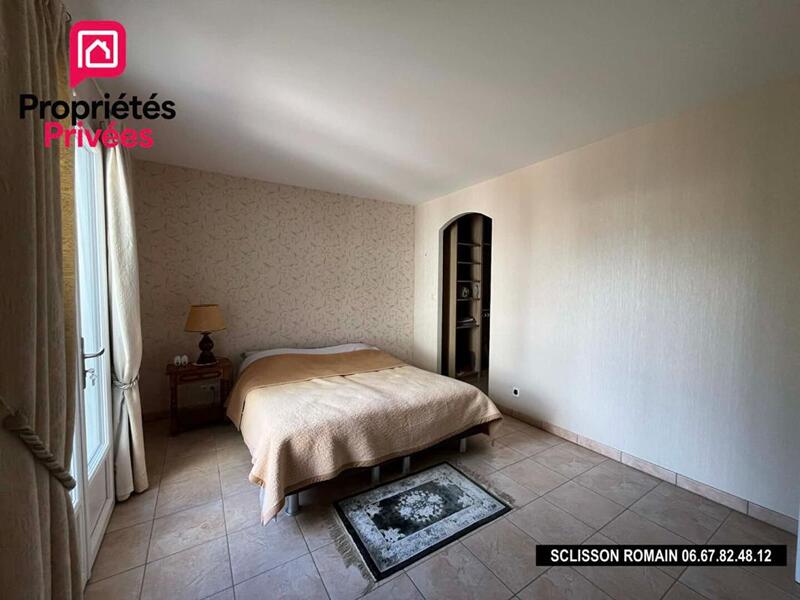Maison - 181 m² - 7 pièces