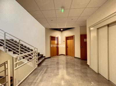 Bureau - 203 m² - 7 pièces