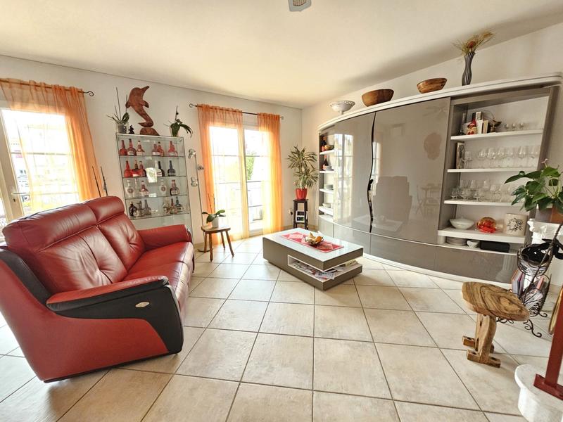 Villa - 101 m² - 4 pièces