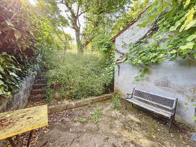 Maison en pierre - 97 m² - 6 pièces