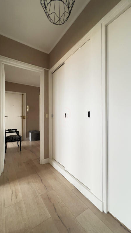 Appartement - 85 m² - 4 pièces