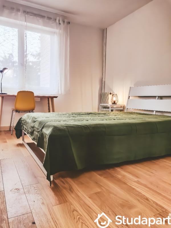 Chambre - 11 m² - 1 pièce