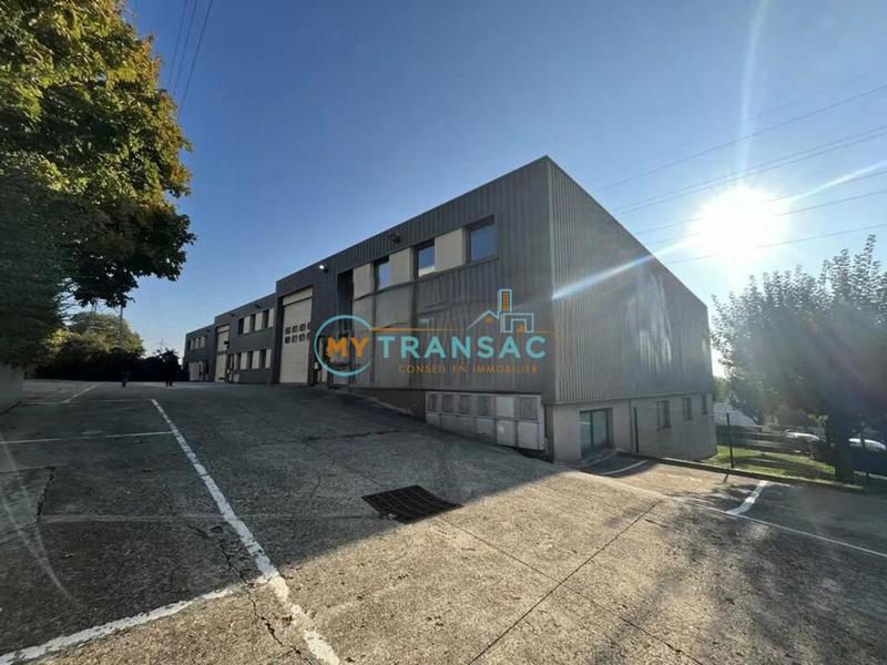Local d'activité / Entrepôt - 1 730 m²