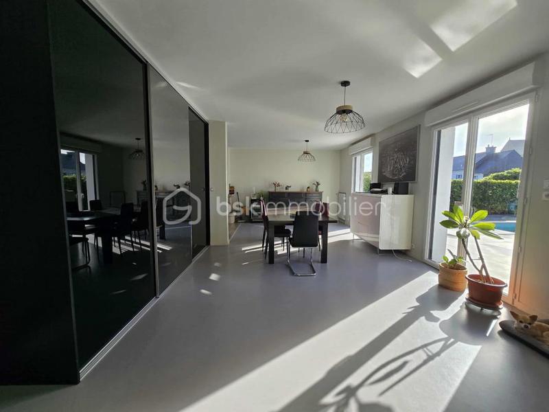 Maison - 172 m² - 7 pièces