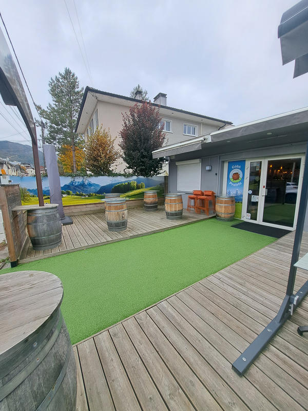 Fonds de commerce - Magasins - 185 m²