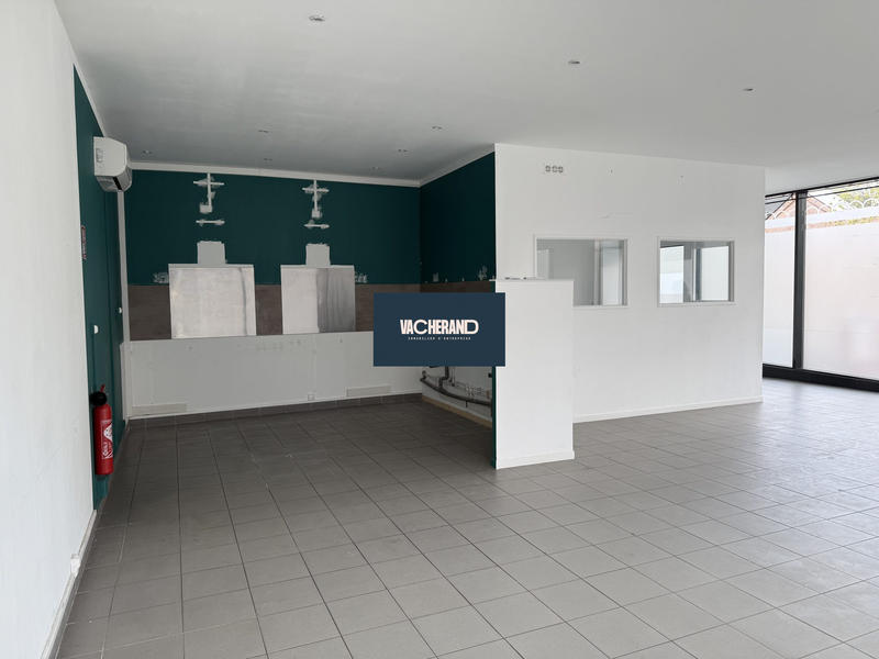 Local commercial - 112 m²