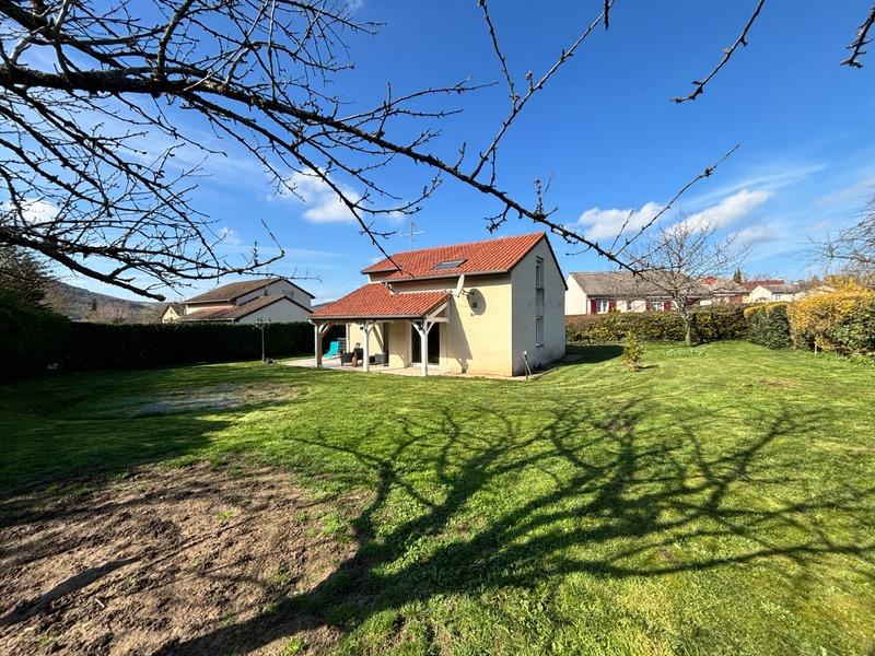 Maison - 92 m² - 4 pièces