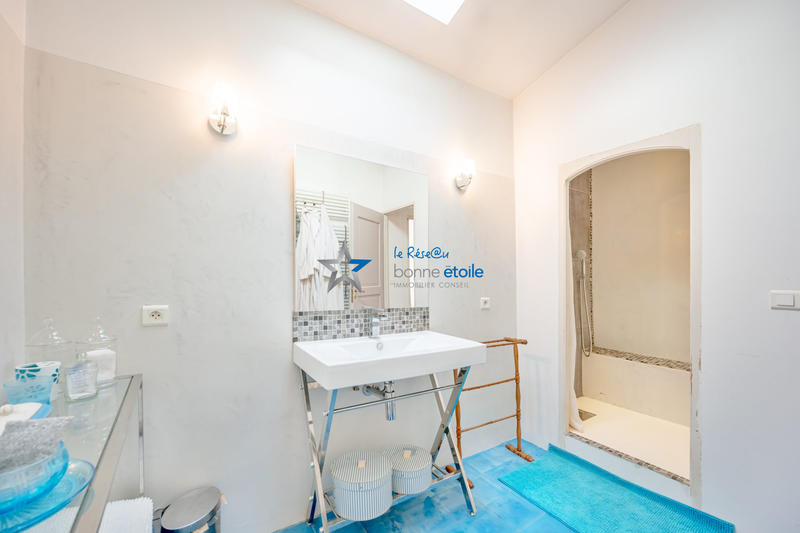 Bastide - 220 m² - 8 pièces