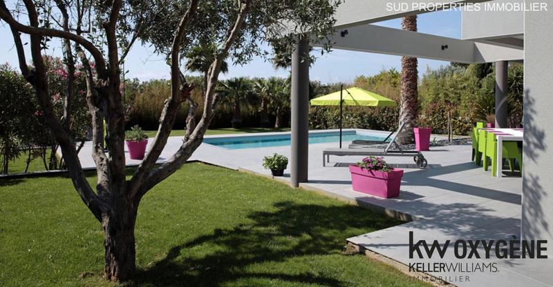 Maison - 218 m² - 7 pièces