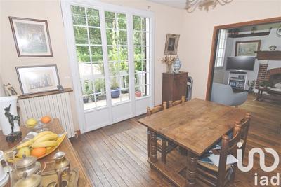 Maison - 260 m² - 12 pièces