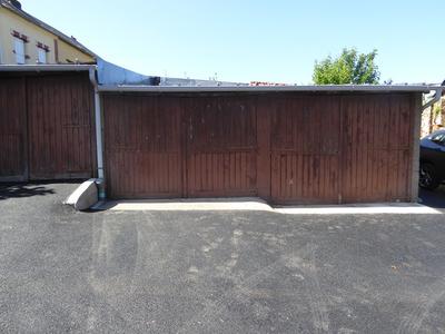 Parking / Garage - 230 m²