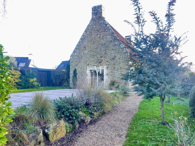 Maison ancienne - 212 m² - 10 pièces