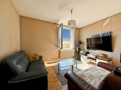 Immeuble - 209 m² - 12 pièces