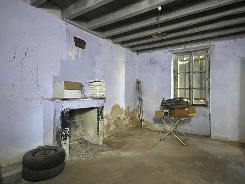 Ferme - 700 m² - 1 pièce