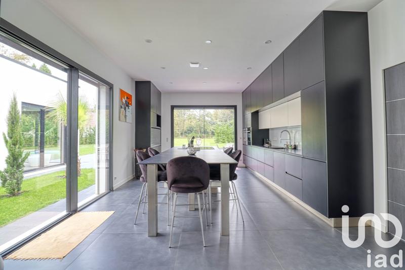 Maison de maîtres - 300 m² - 7 pièces