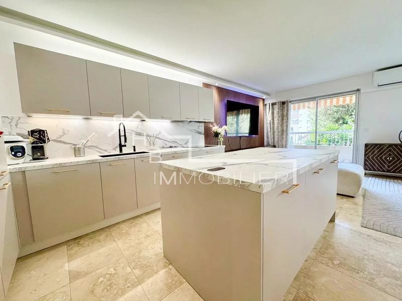 Appartement - 96 m² - 4 pièces